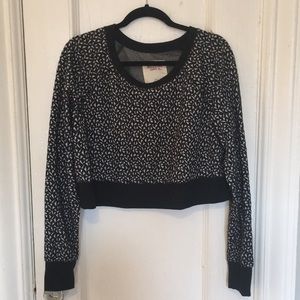 Patterned long-sleeve crop top